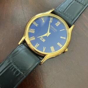 ⭐ Seiko Gold and Blue Slim Watch rare vintage 1970s rare watch